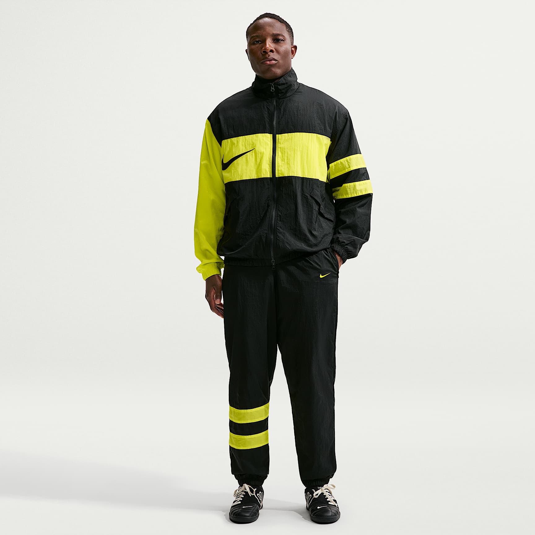 Nike Dri-FIT 蛍光イエロー タイツ Nike i96 Repel Men's Soccer Woven Track Pants. Nike.com